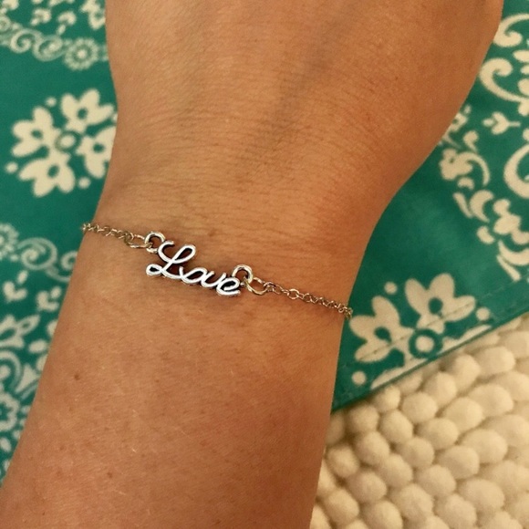 NEW!💙💎💗Bracelet Bundle Of 4! LOVE!💗💎💙ALL 4! - Picture 4 of 8